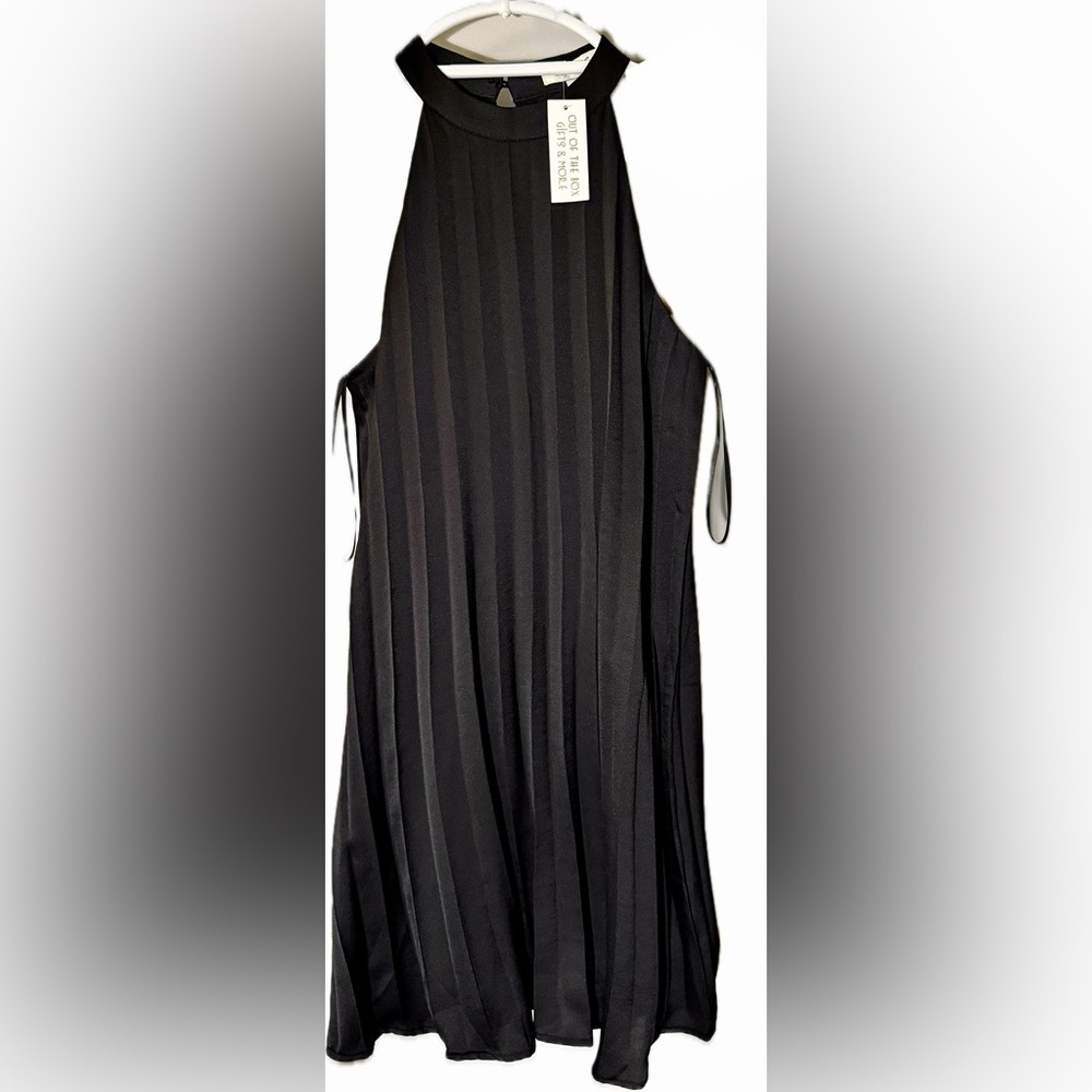 She + Sky Black Midi Dress